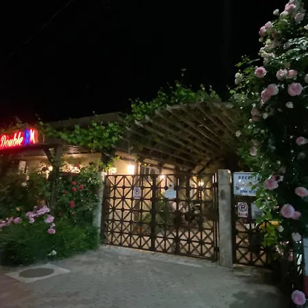 홈스테이 Casa Double M, *