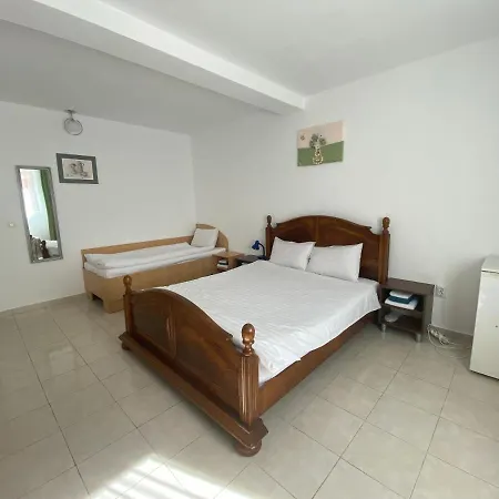 Casa Double M, Konukevi 2*