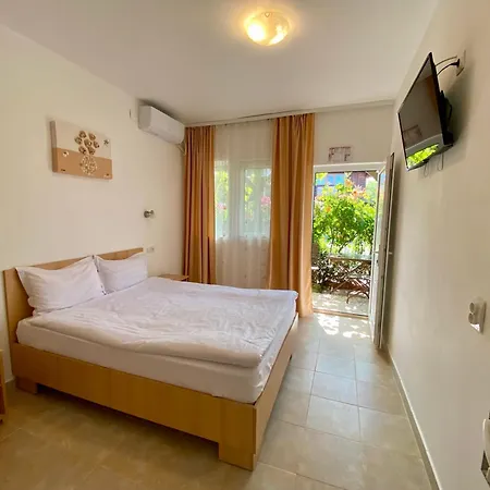 Casa Double M, Vama Veche