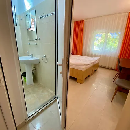 Konukevi Casa Double M, 2*