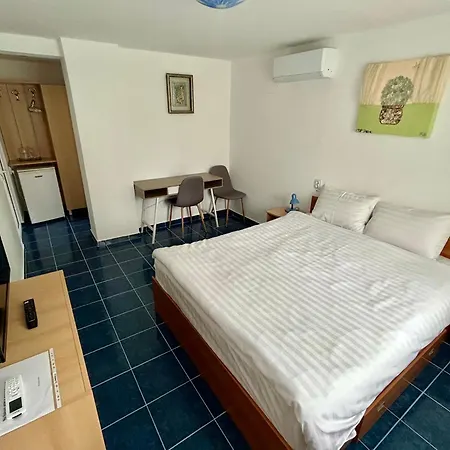 Casa Double M, Δωμάτια σε οικογενειακή κατοικία Vama Veche